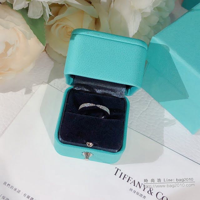 Tiffany純銀飾品 蒂芙尼女士專櫃爆款Setting純銀舞會戒指 Tiffany尖口鑽戒  zgt1780